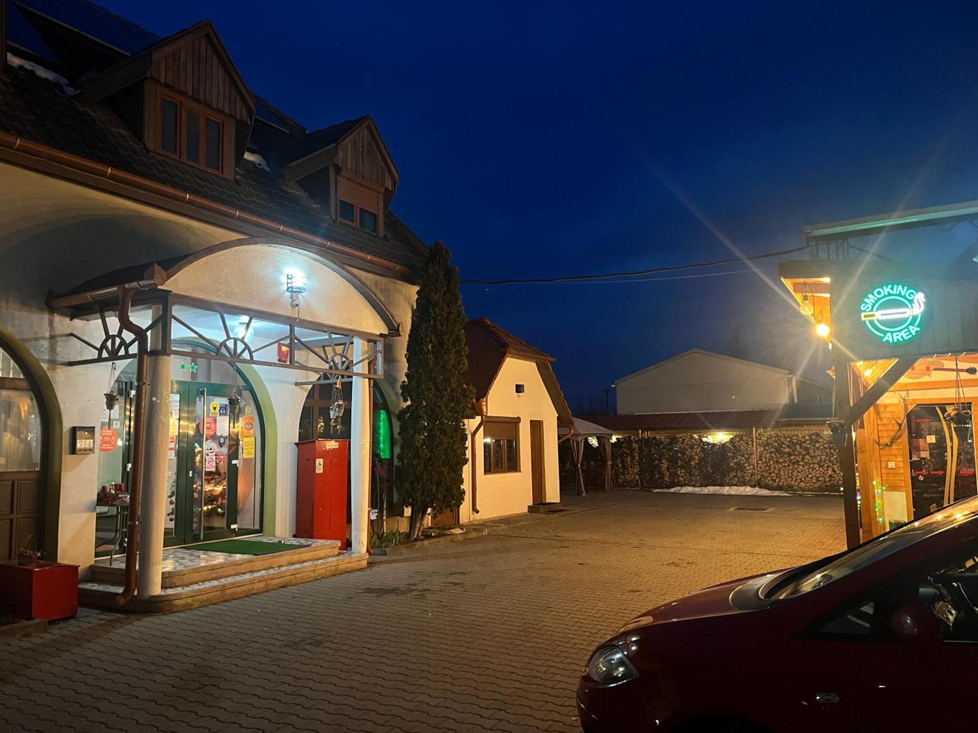Prince Hotel Miercurea Ciuc Esterno foto