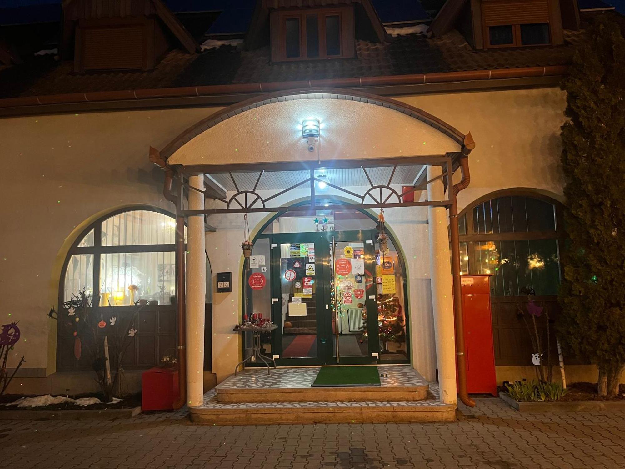 Prince Hotel Miercurea Ciuc Esterno foto