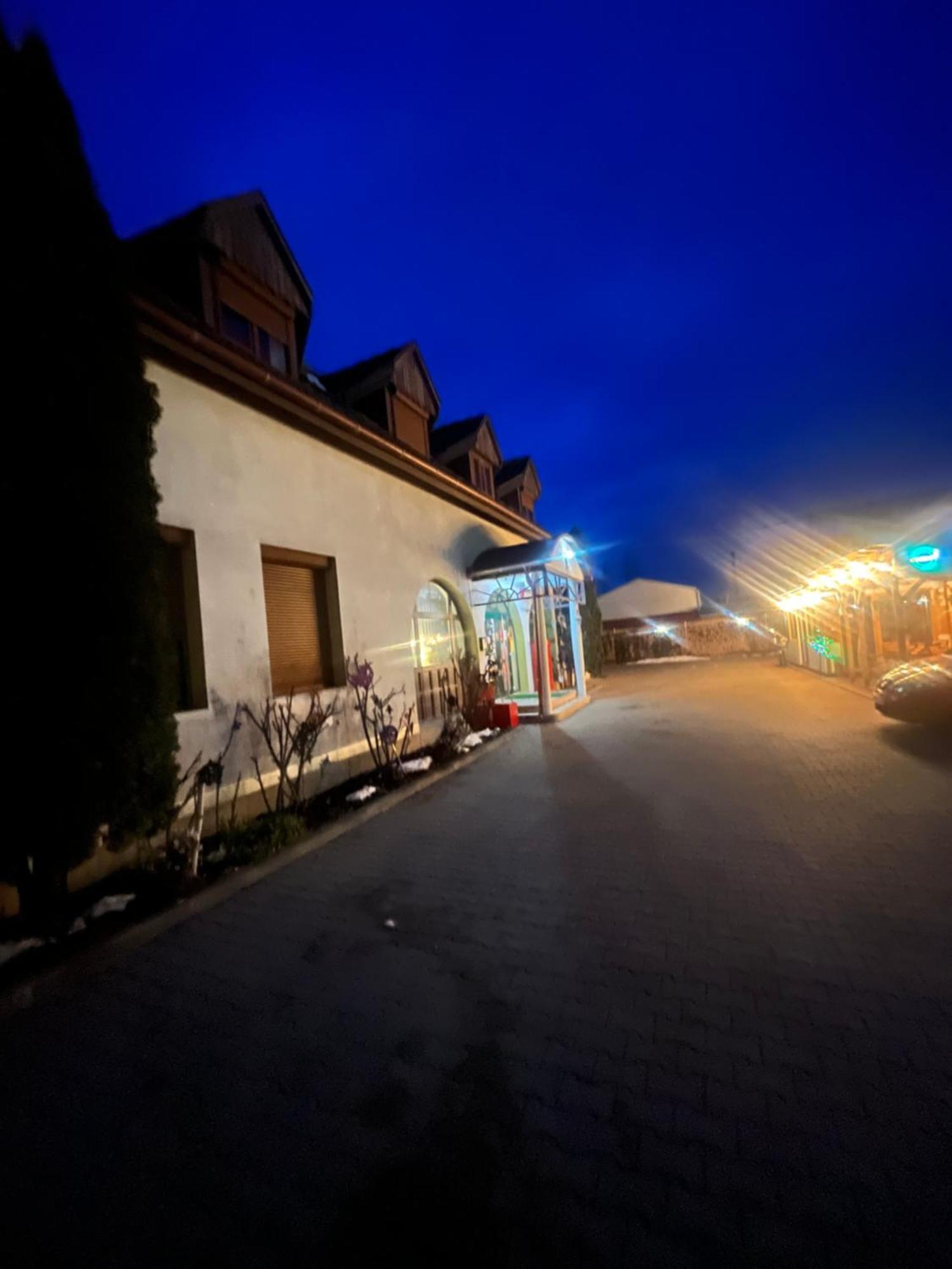 Prince Hotel Miercurea Ciuc Esterno foto