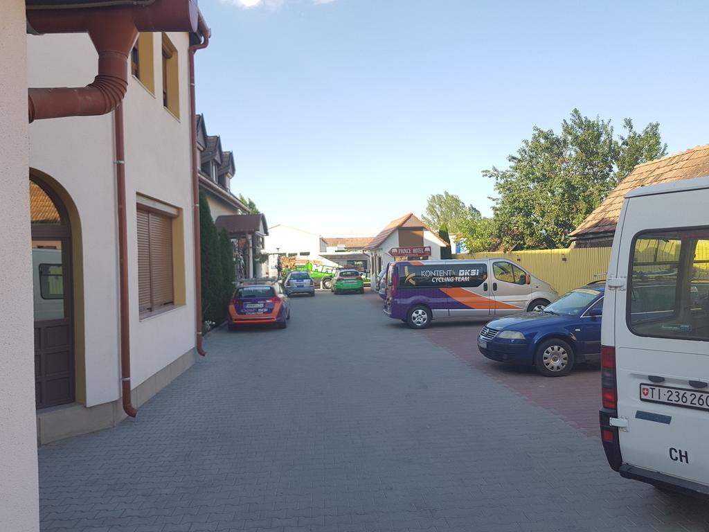 Prince Hotel Miercurea Ciuc Esterno foto