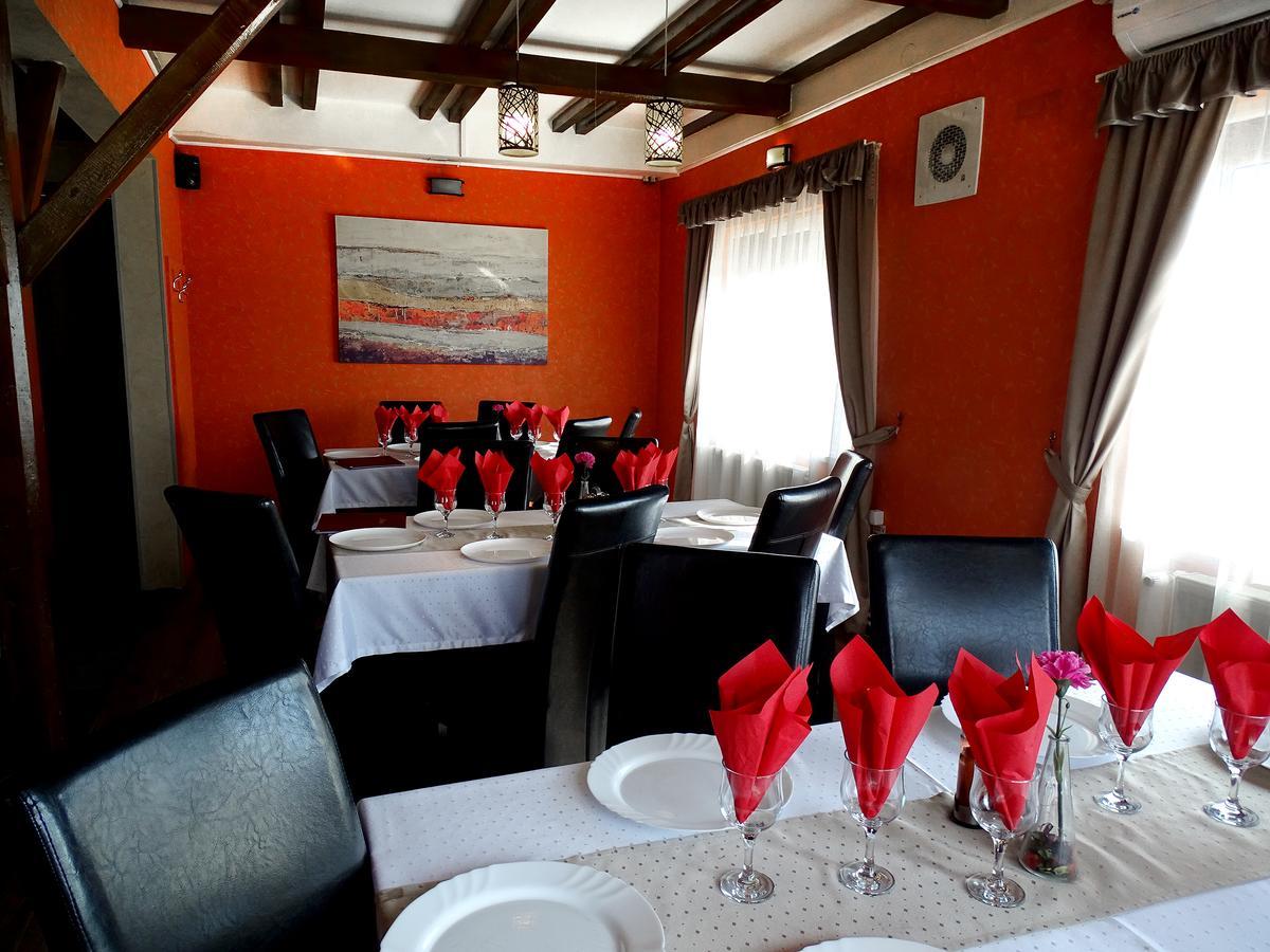 Prince Hotel Miercurea Ciuc Esterno foto